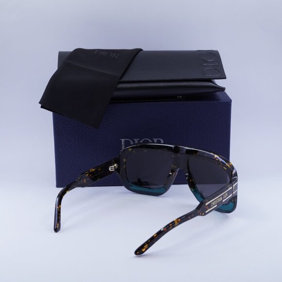 Dior DIORSIGNATURE M1U 27A0 Aviator Sunglasses – Havana / Grey